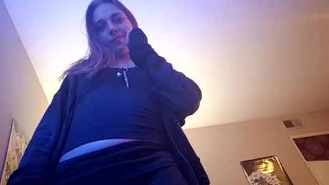 Snapshot of luckyducky02 chatting on November 18, 2025, 9:03 am Lucky online show from November 18, 2025, 9:03 am