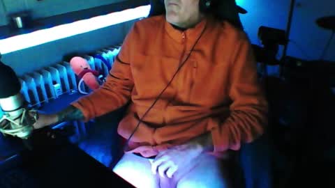 Snapshot of luckyfreak1 chatting on February 7, 2026, 6:06 am call me Stefan online show from February 7, 2026, 6:06 am