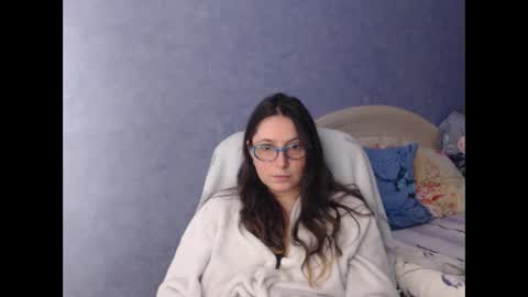 luckylinda23 online show from February 15, 2025, 9:37 pm