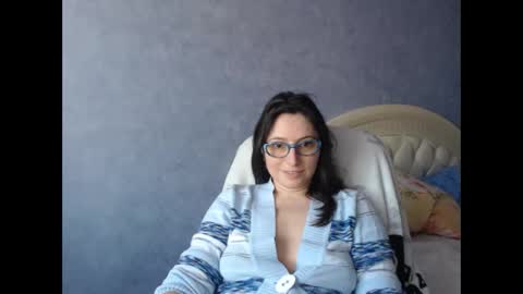 luckylinda23 online show from February 26, 2025, 10:58 am