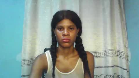 Snapshot of luckymadequeen chatting on January 11, 2025, 10:40 pm Gloria online show from January 11, 2025, 10:40 pm