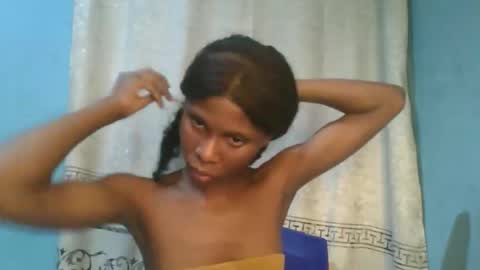 Snapshot of luckymadequeen chatting on November 29, 2025, 7:06 pm Gloria online show from November 29, 2025, 7:06 pm