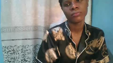 Snapshot of luckymadequeen chatting on January 14, 2026, 8:09 am Gloria online show from January 14, 2026, 8:09 am