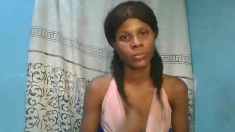 Snapshot of luckymadequeen chatting on March 29, 2026, 10:10 pm Gloria online show from March 29, 2026, 10:10 pm
