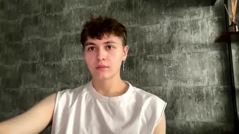 Snapshot of luckymenchik chatting on October 30, 2025, 8:27 am Ricky online show from October 30, 2025, 8:27 am