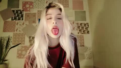 luckysapphire777 online show from February 11, 2026, 10:31 am