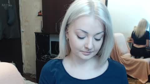 Snapshot of luckyshotgirl chatting on February 22, 2026, 5:11 pm LuckyShot online show from February 22, 2026, 5:11 pm