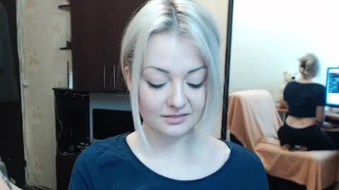 Snapshot of luckyshotgirl chatting on March 17, 2026, 12:08 pm LuckyShot online show from March 17, 2026, 12:08 pm