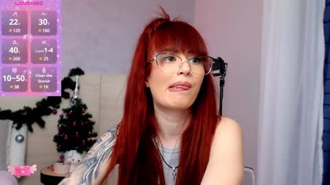 Snapshot of luckyymia chatting on January 6, 2025, 11:09 pm Mia online show from January 6, 2025, 11:09 pm