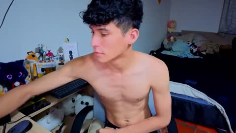 Lu Independent Model online show from November 14, 2025, 1:15 am