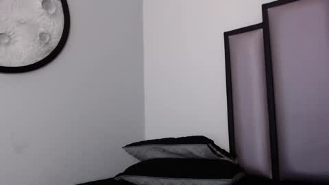 Snapshot of lucy__23 chatting on November 13, 2025, 5:17 am online show from November 13, 2025, 5:17 am