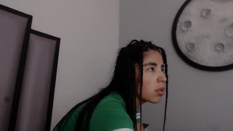 Snapshot of lucy__23 chatting on December 5, 2025, 5:27 am online show from December 5, 2025, 5:27 am