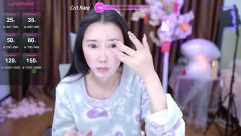 Snapshot of lucy__bb chatting on February 7, 2025, 1:15 am Lucy online show from February 7, 2025, 1:15 am