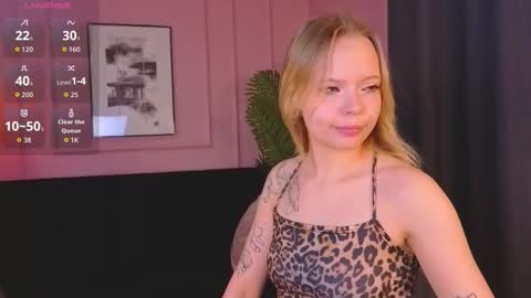 Snapshot of lucy__loy chatting on November 28, 2025, 2:20 pm Lucy online show from November 28, 2025, 2:20 pm