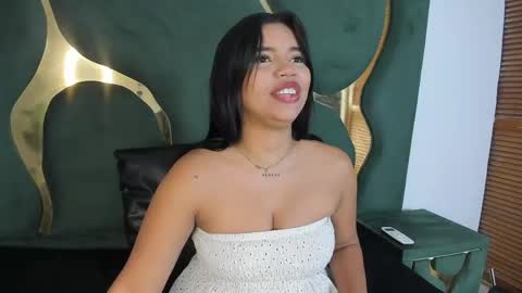 Snapshot of lucy_asm chatting on May 28, 2026, 2:14 pm Lucia online show from May 28, 2026, 2:14 pm