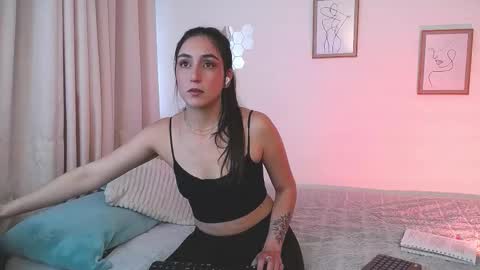 Snapshot of lucy_be chatting on November 13, 2025, 7:02 pm Lucia online show from November 13, 2025, 7:02 pm