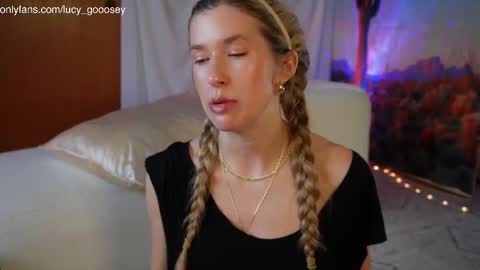 Snapshot of lucy_gooosey chatting on September 8, 2025, 11:48 pm Lucy. online show from September 8, 2025, 11:48 pm