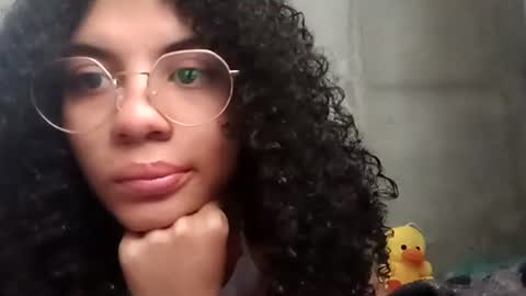 Lucia online show from October 21, 2025, 6:19 pm