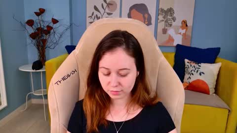 Snapshot of lucyharis chatting on February 20, 2026, 4:18 pm Lucy online show from February 20, 2026, 4:18 pm