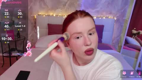 Snapshot of lucyhornydoll chatting on February 19, 2026, 3:35 am Lucy online show from February 19, 2026, 3:35 am