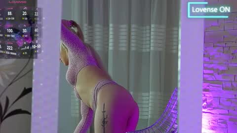 Lucy Lexton online show from October 14, 2025, 4:13 am