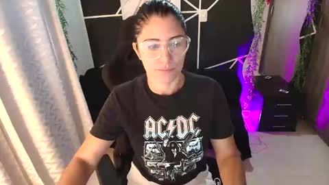 LUCY online show from May 17, 2026, 2:24 pm