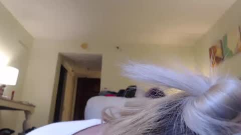 Lucy Loves Lookers online show from December 25, 2024, 3:06 pm