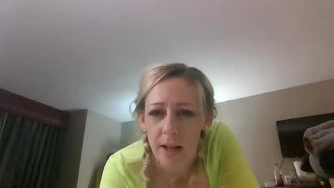 Lucy Loves Lookers online show from January 15, 2025, 9:02 am