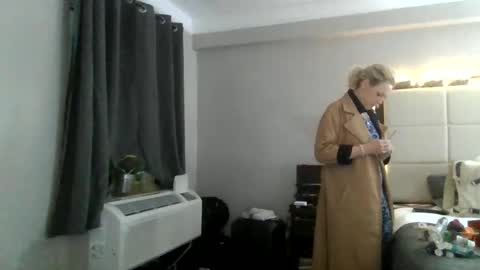 Lucy Loves Lookers online show from January 18, 2025, 1:30 am