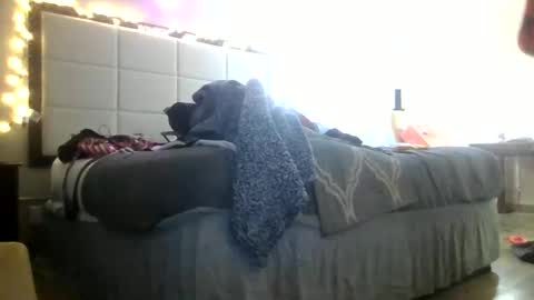 Lucy Loves Lookers online show from January 20, 2025, 1:28 am