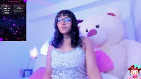 Snapshot of lucyluy chatting on January 17, 2025, 8:34 am Instagramlucyluy10 online show from January 17, 2025, 8:34 am