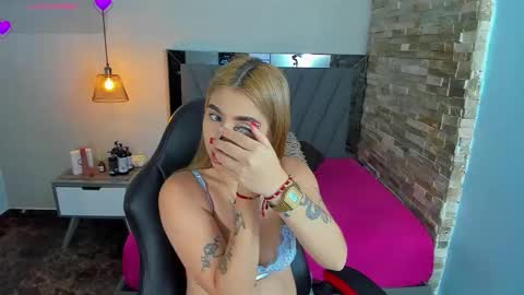 L U C Y  online show from November 25, 2025, 12:27 pm