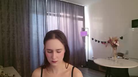 Lucy Rose online show from February 25, 2026, 1:43 pm