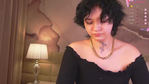 lucyvee online show from December 29, 2024, 4:59 am