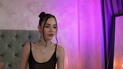 Snapshot of lucywilow chatting on April 22, 2026, 3:53 am LucyWillow online show from April 22, 2026, 3:53 am