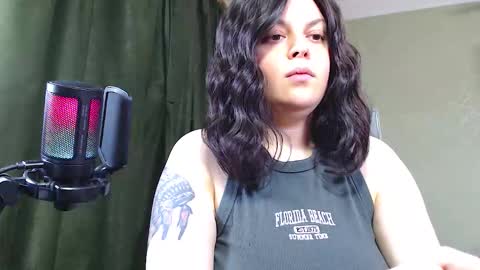 Call me Lucy online show from September 17, 2025, 10:28 am