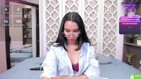 Snapshot of lucyy_liiu chatting on December 6, 2024, 1:00 pm Lucy Liiu online show from December 6, 2024, 1:00 pm