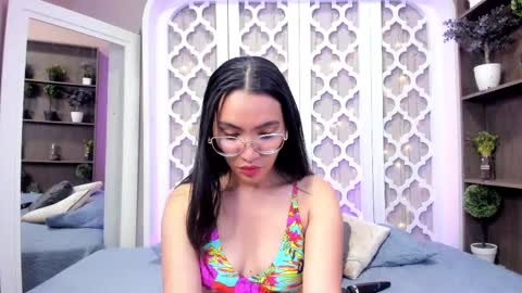 Snapshot of lucyy_liiu chatting on February 25, 2025, 1:09 am Lucy Liiu online show from February 25, 2025, 1:09 am