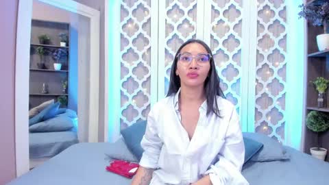 Snapshot of lucyy_liiu chatting on March 3, 2025, 7:06 pm Lucy Liiu online show from March 3, 2025, 7:06 pm