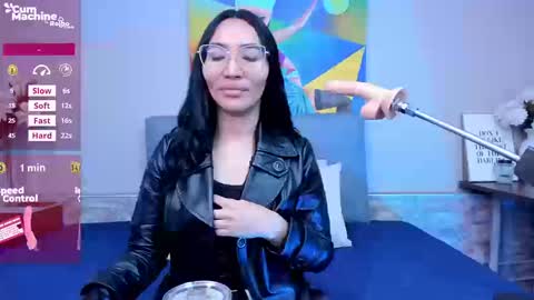 Snapshot of lucyy_liiu chatting on September 12, 2025, 1:11 pm Lucy Liiu online show from September 12, 2025, 1:11 pm