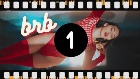 Snapshot of lucyy_liiu chatting on November 24, 2025, 1:00 pm Lucy Liiu online show from November 24, 2025, 1:00 pm