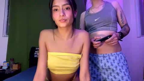 lugiiz05_ online show from November 3, 2025, 3:52 am