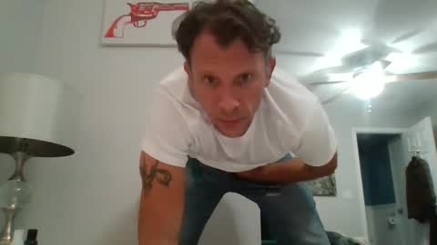 Snapshot of luiggii0904 chatting on December 14, 2024, 12:01 pm luiggii0904 online show from December 14, 2024, 12:01 pm