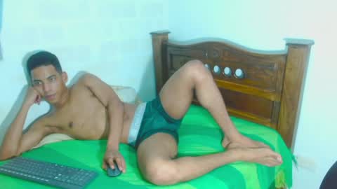 Snapshot of luigiluxs chatting on April 28, 2026, 2:27 am MY NAME IS LUIGI online show from April 28, 2026, 2:27 am