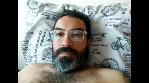 Snapshot of luis2988z chatting on December 14, 2024, 1:05 pm Hairyman online show from December 14, 2024, 1:05 pm