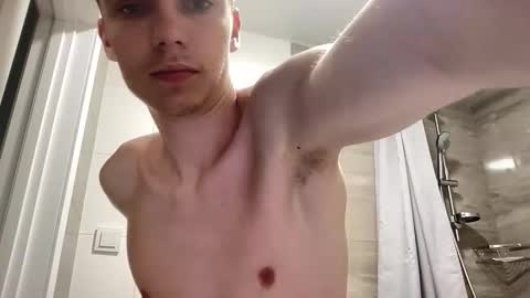 Snapshot of luis_7777 chatting on October 2, 2025, 1:07 pm Luis online show from October 2, 2025, 1:07 pm