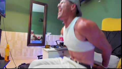 Snapshot of luis_as chatting on January 12, 2025, 12:07 am Luis AS online show from January 12, 2025, 12:07 am