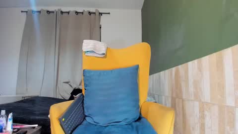 Snapshot of luis_as chatting on February 25, 2025, 5:08 am Luis AS online show from February 25, 2025, 5:08 am