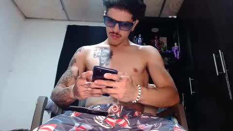 Snapshot of luis_as chatting on December 17, 2025, 1:55 am Luis AS online show from December 17, 2025, 1:55 am