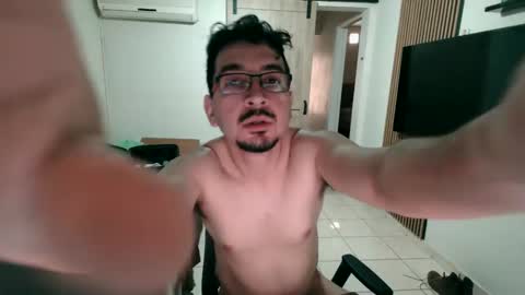 Snapshot of luis_flr chatting on October 6, 2025, 3:20 pm luis_flr online show from October 6, 2025, 3:20 pm